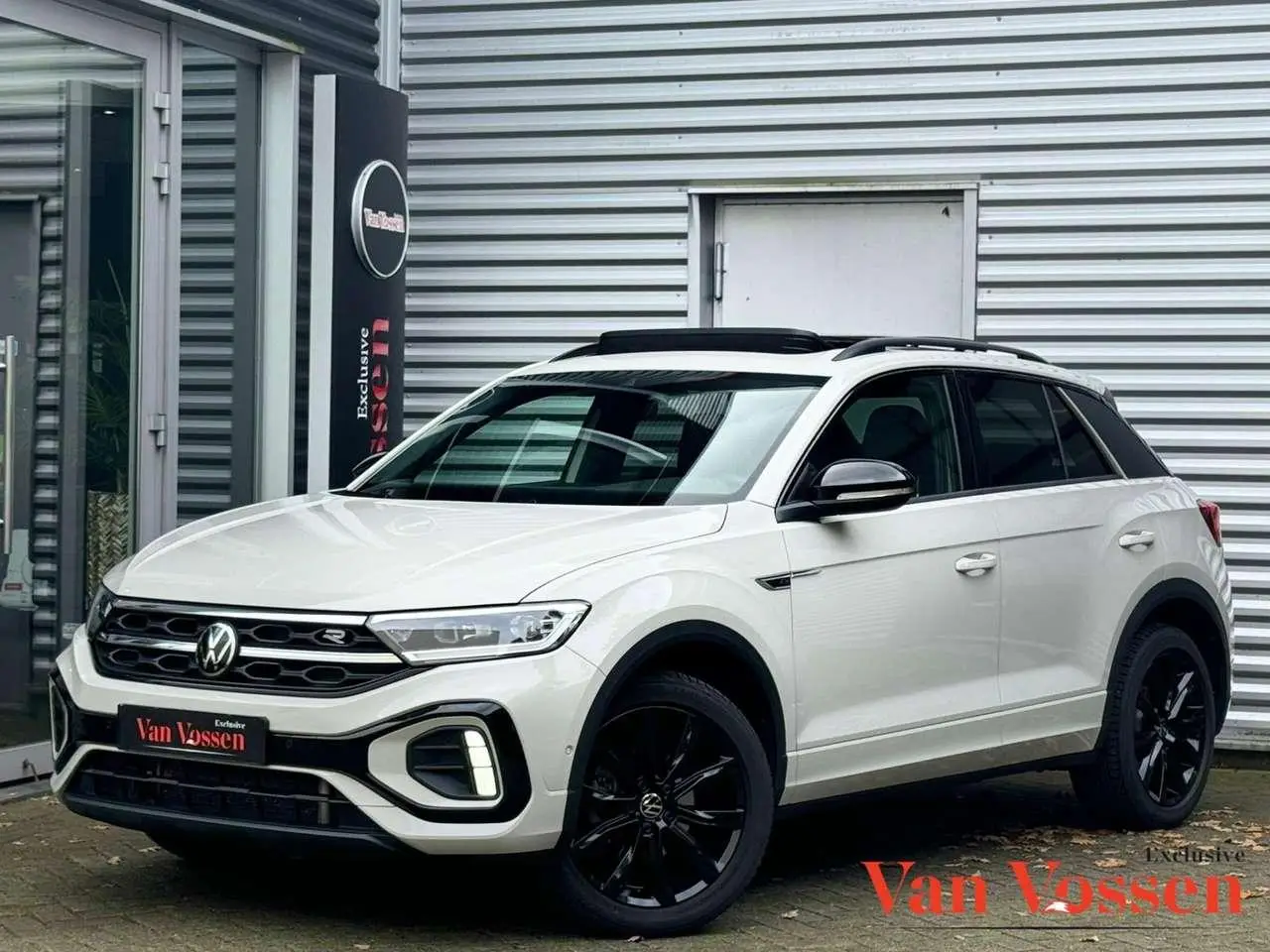 Photo 1 : Volkswagen T-roc 2022 Essence