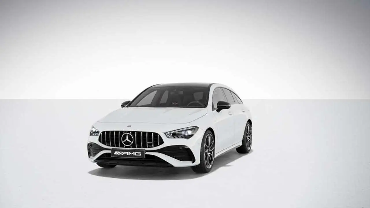 Photo 1 : Mercedes-benz Classe Cla 2024 Petrol