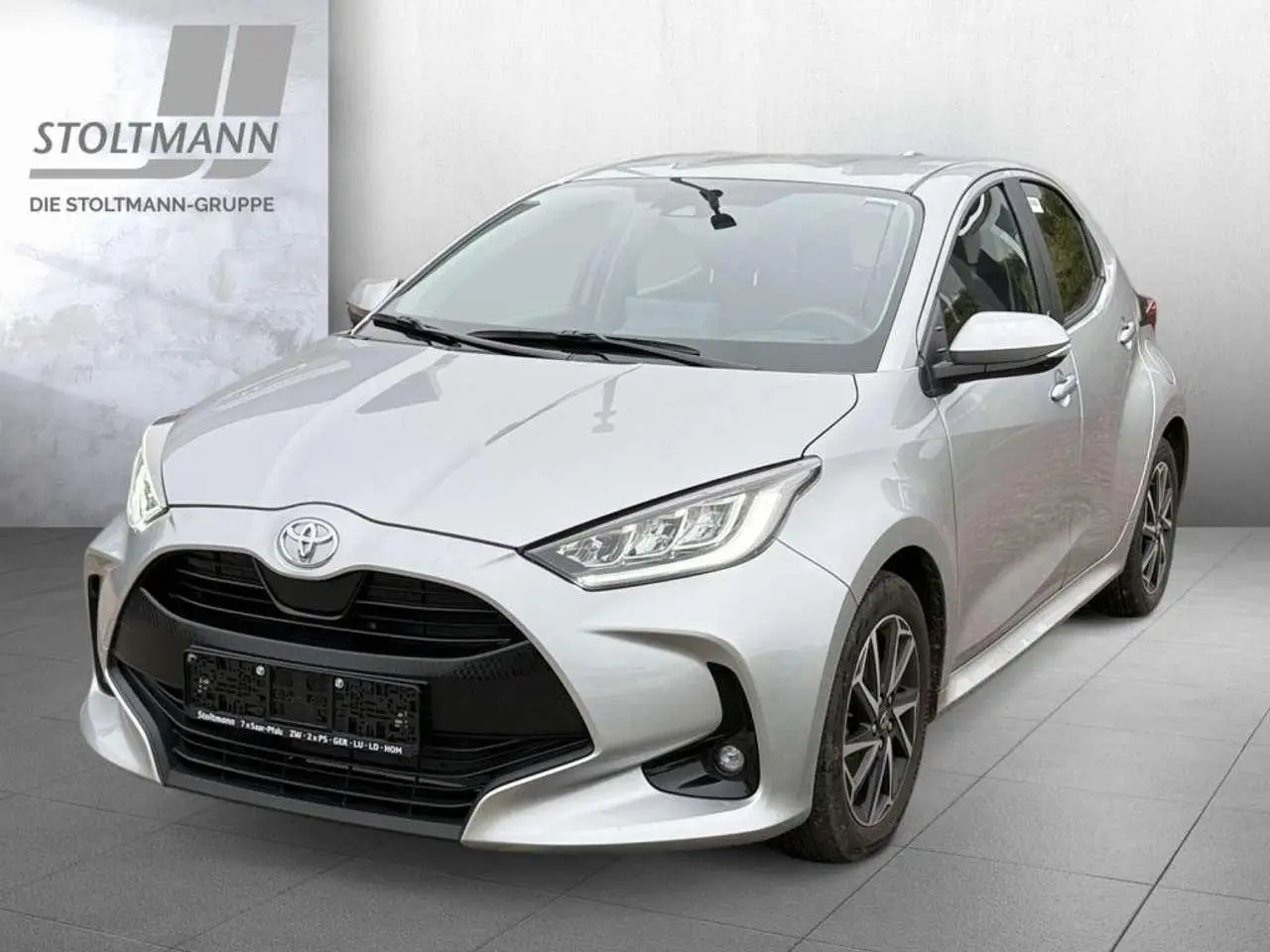 Photo 1 : Toyota Yaris 2024 Petrol