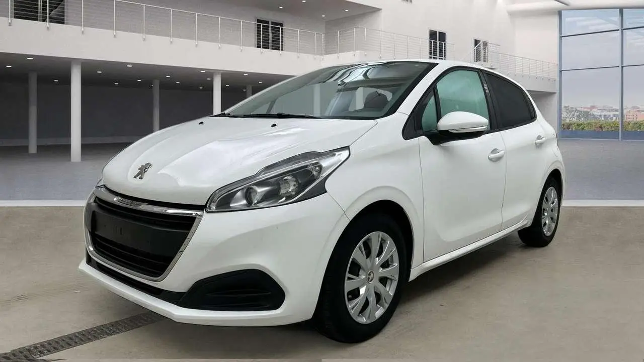 Photo 1 : Peugeot 208 2019 Essence