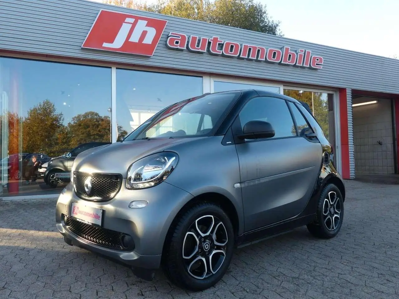 Photo 1 : Smart Fortwo 2017 Petrol