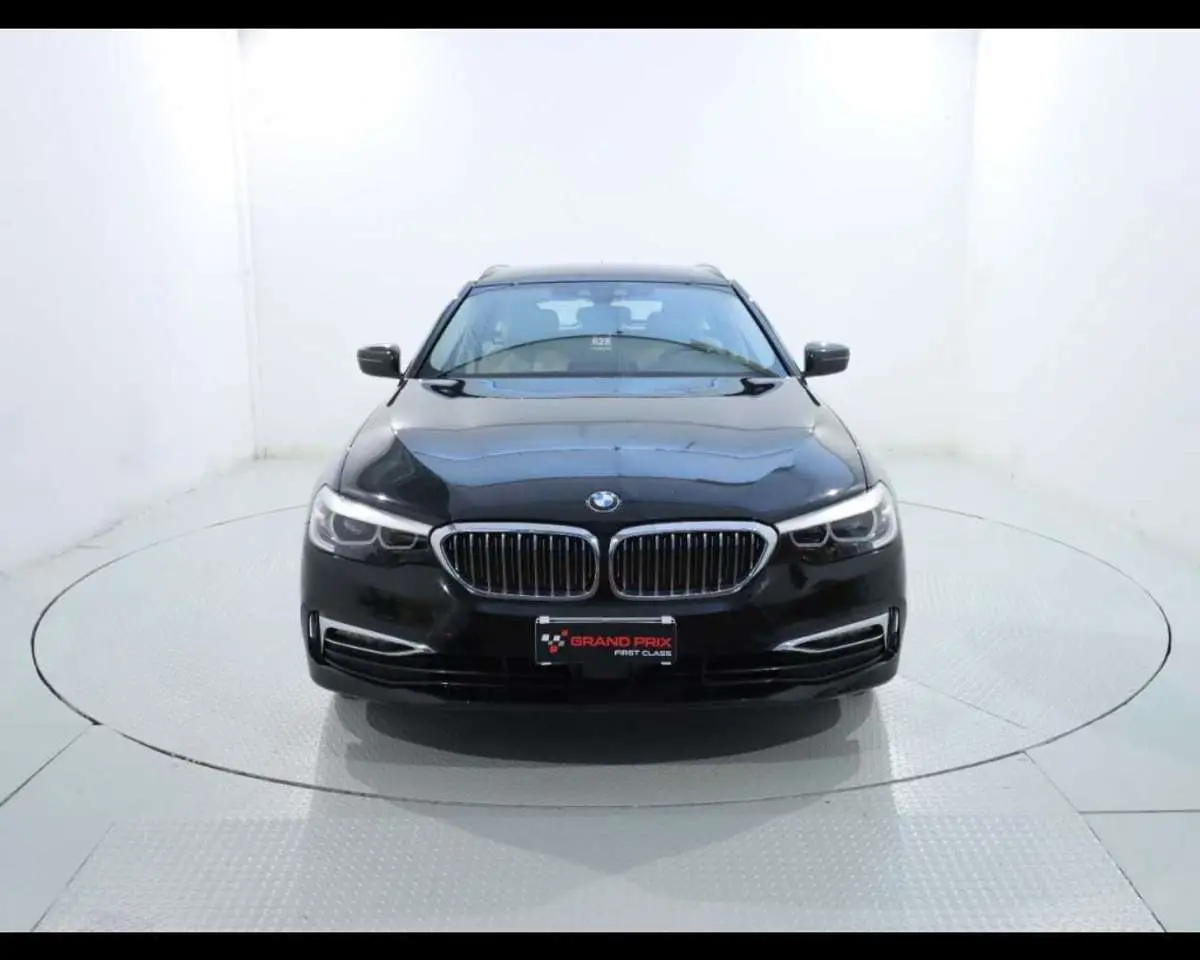 Photo 1 : Bmw Serie 5 2019 Diesel