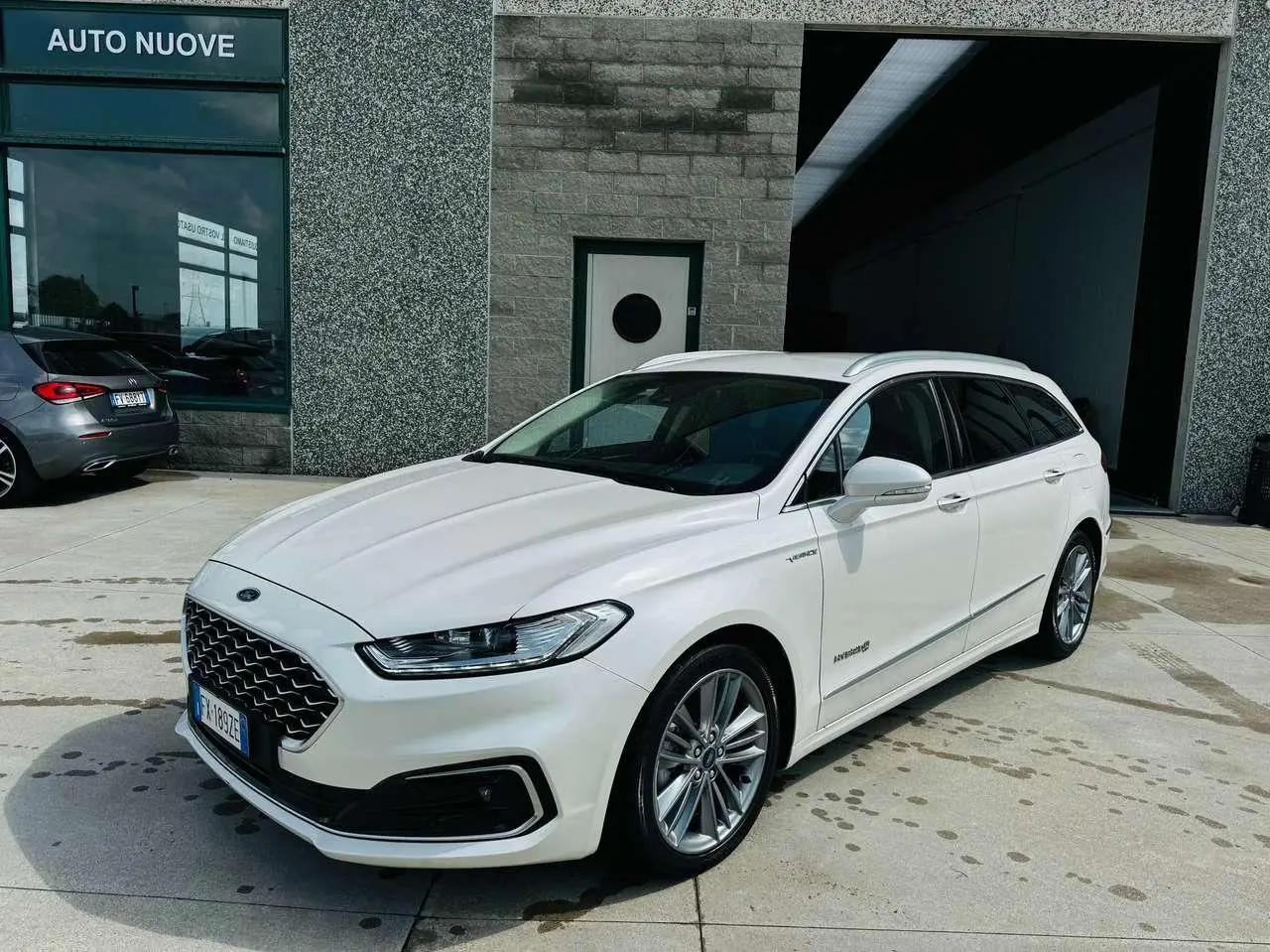 Photo 1 : Ford Mondeo 2019 Hybrid