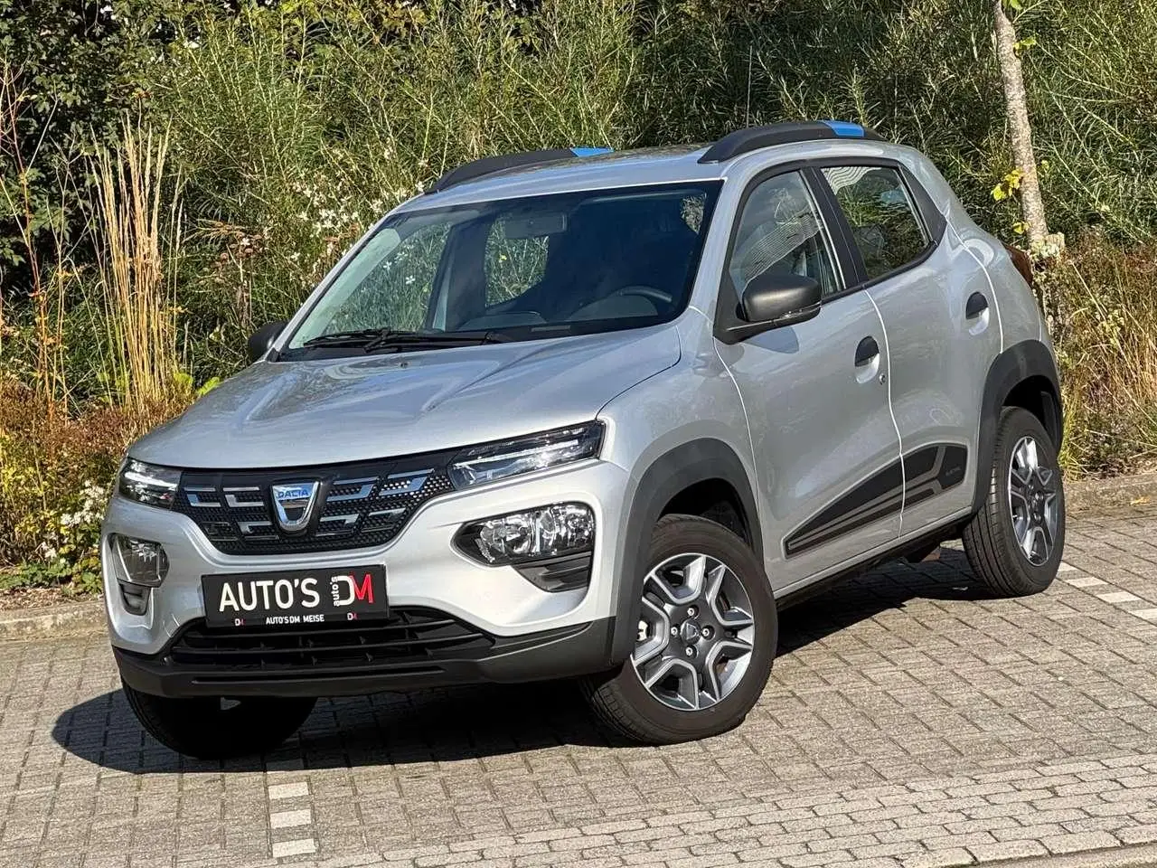 Photo 1 : Dacia Spring 2021 Electric