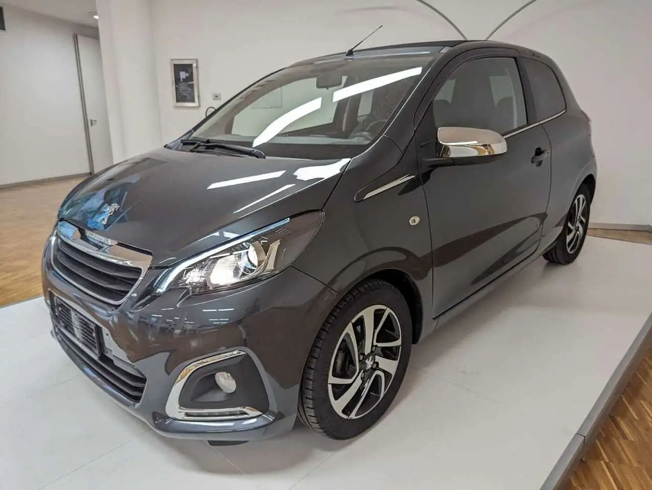 Photo 1 : Peugeot 108 2019 Essence