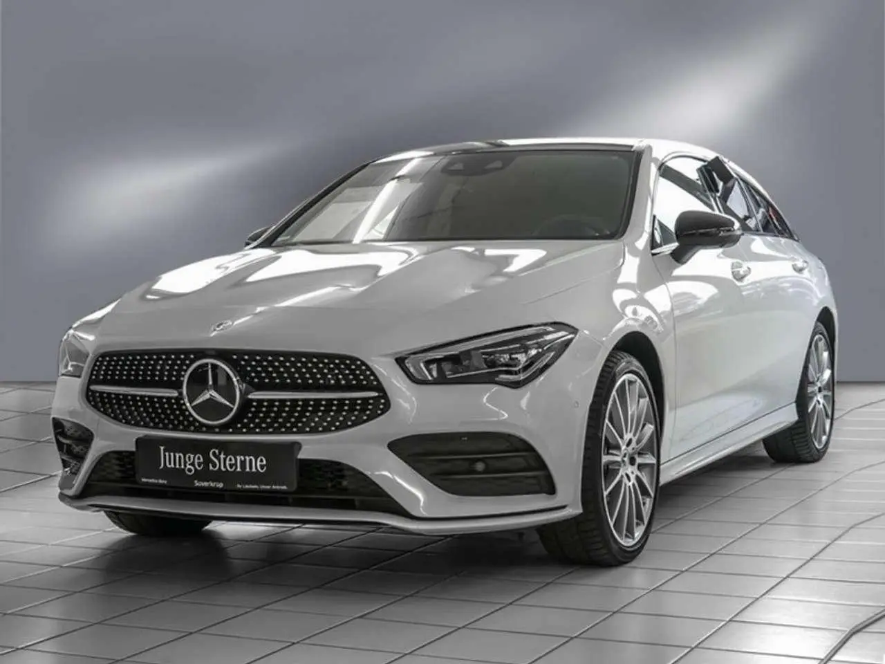 Photo 1 : Mercedes-benz Classe Cla 2023 Hybrid