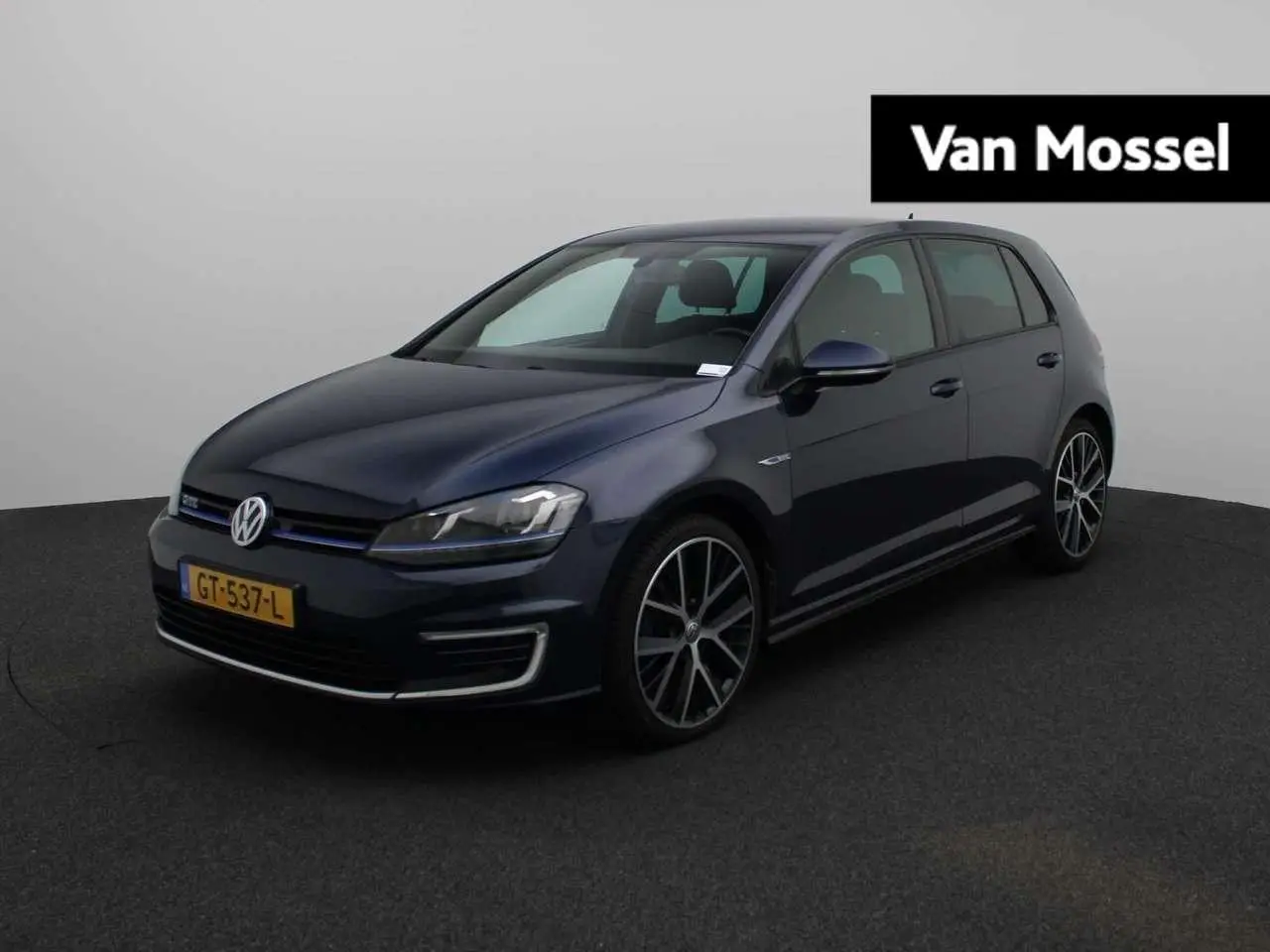 Photo 1 : Volkswagen Golf 2015 Hybride