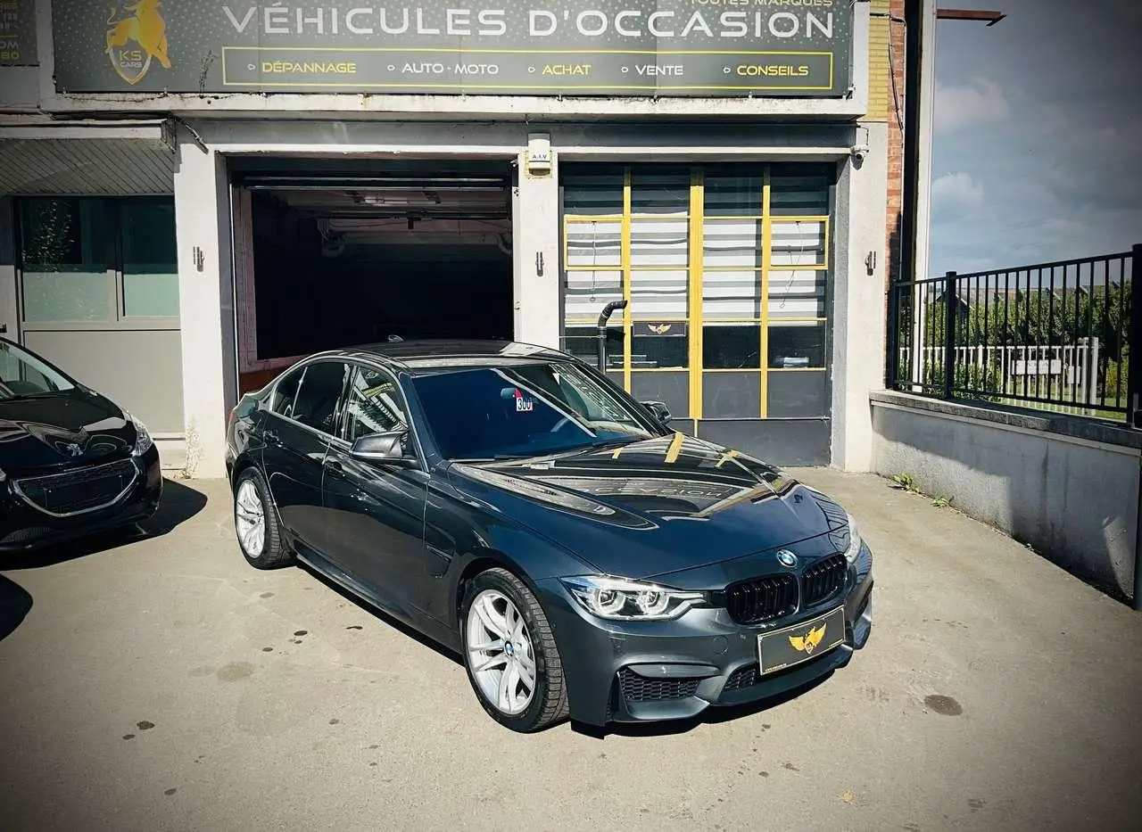 Photo 1 : Bmw Serie 3 2018 Petrol