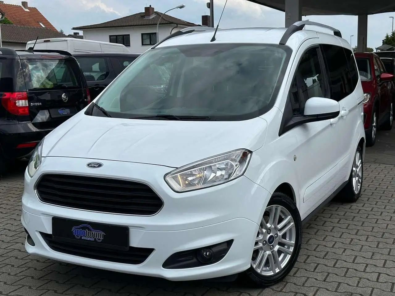 Photo 1 : Ford Tourneo 2017 Petrol