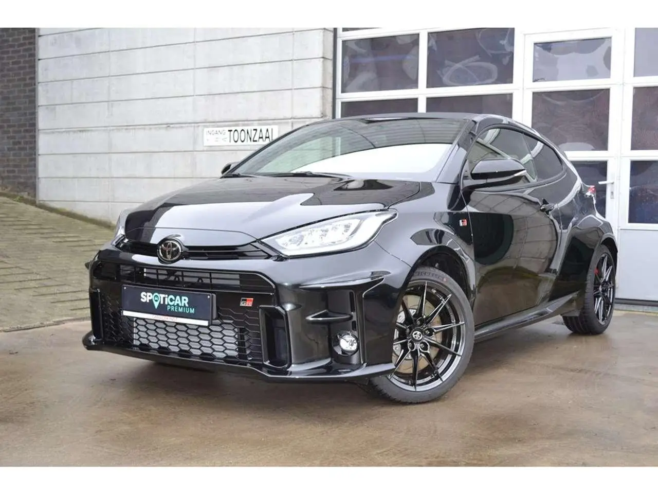 Photo 1 : Toyota Yaris 2024 Essence