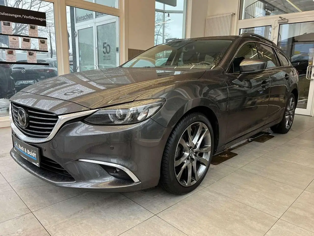 Photo 1 : Mazda 6 2016 Petrol