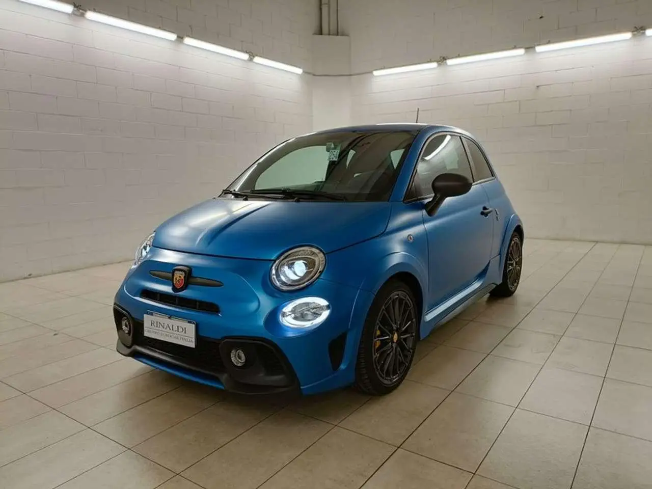 Photo 1 : Abarth 595 2021 Essence