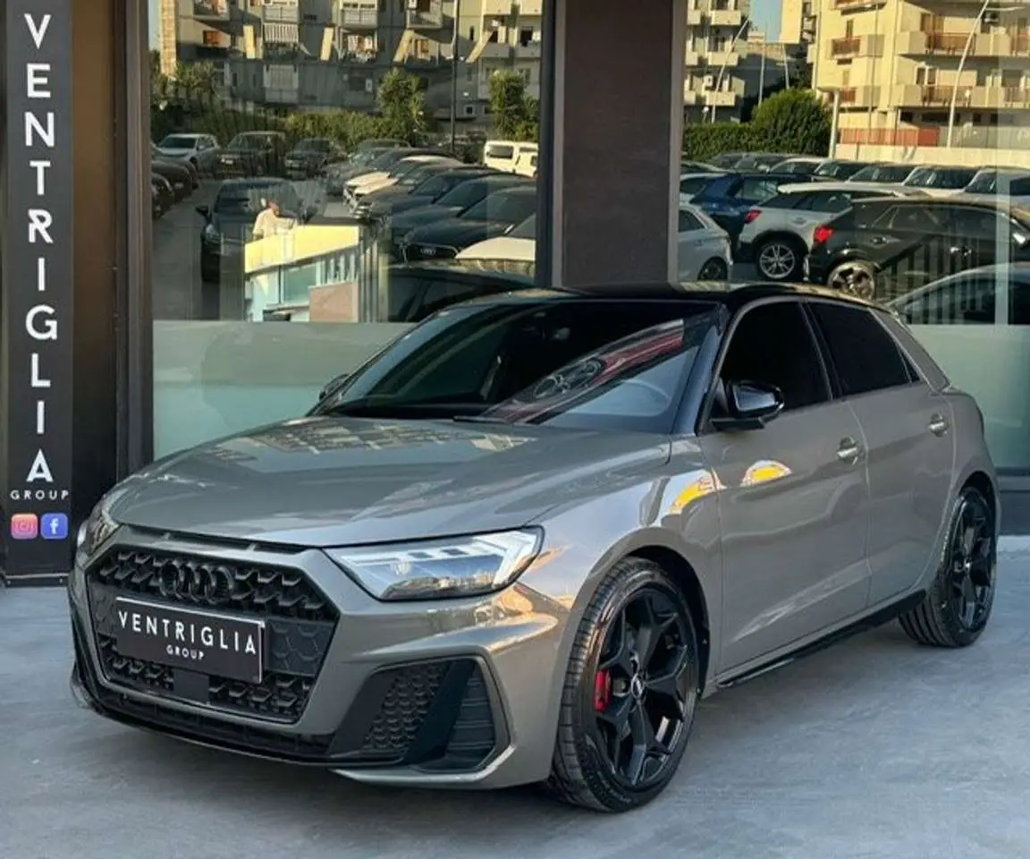 Photo 1 : Audi A1 2019 Petrol