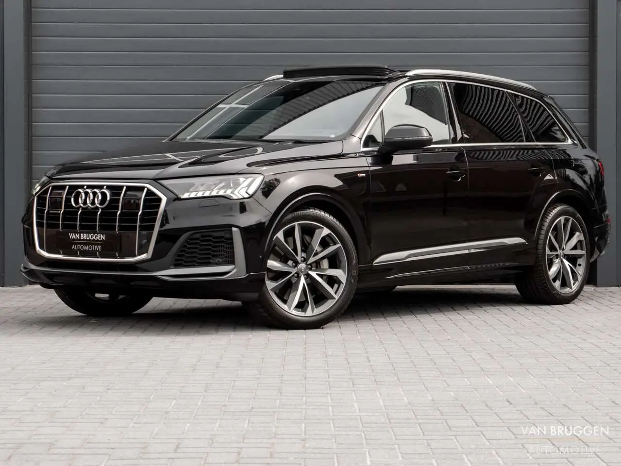 Photo 1 : Audi Q7 2020 Hybrid