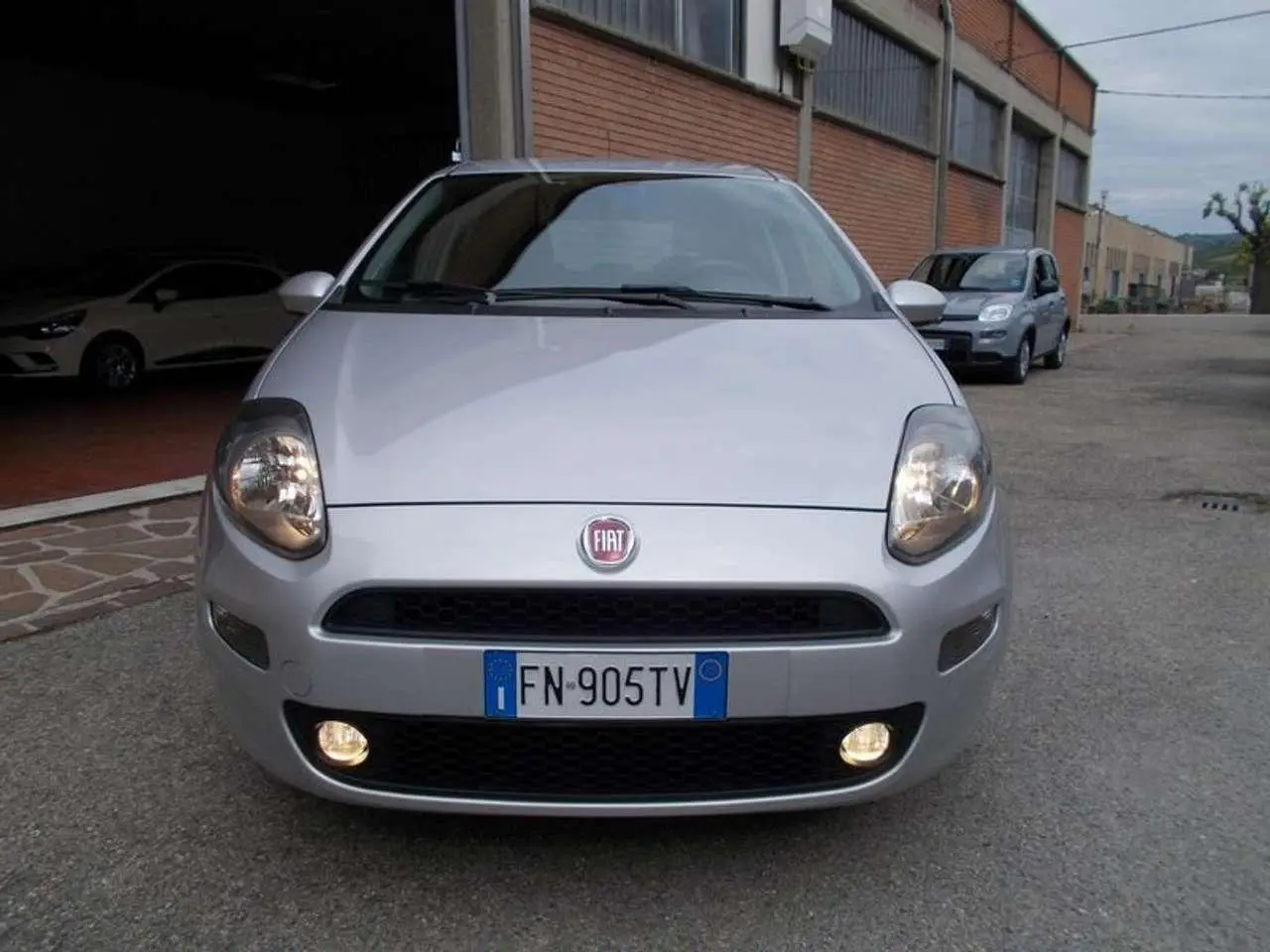 Photo 1 : Fiat Punto 2018 Diesel