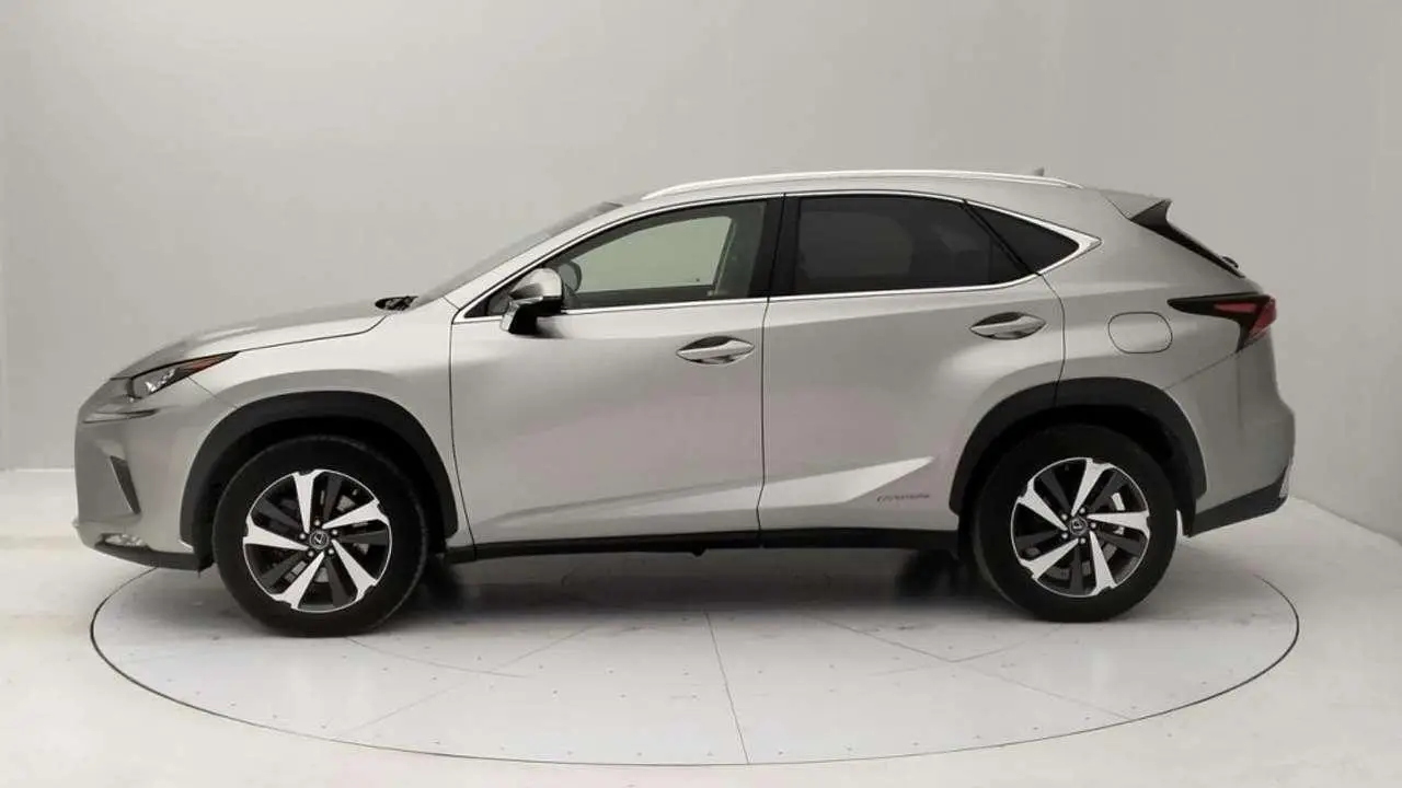 Photo 1 : Lexus Nx 2020 Hybrid