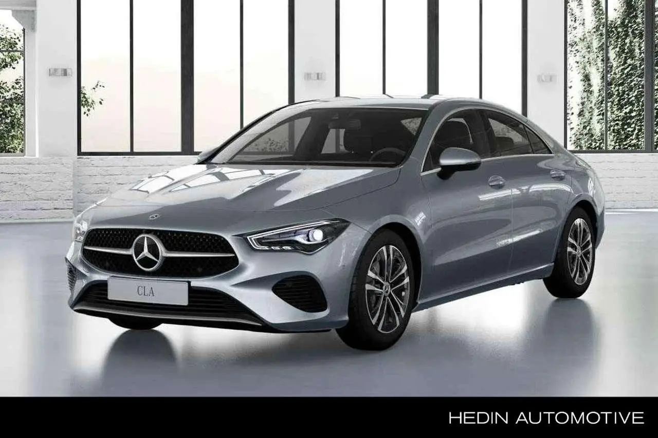 Photo 1 : Mercedes-benz Classe Cla 2024 Petrol