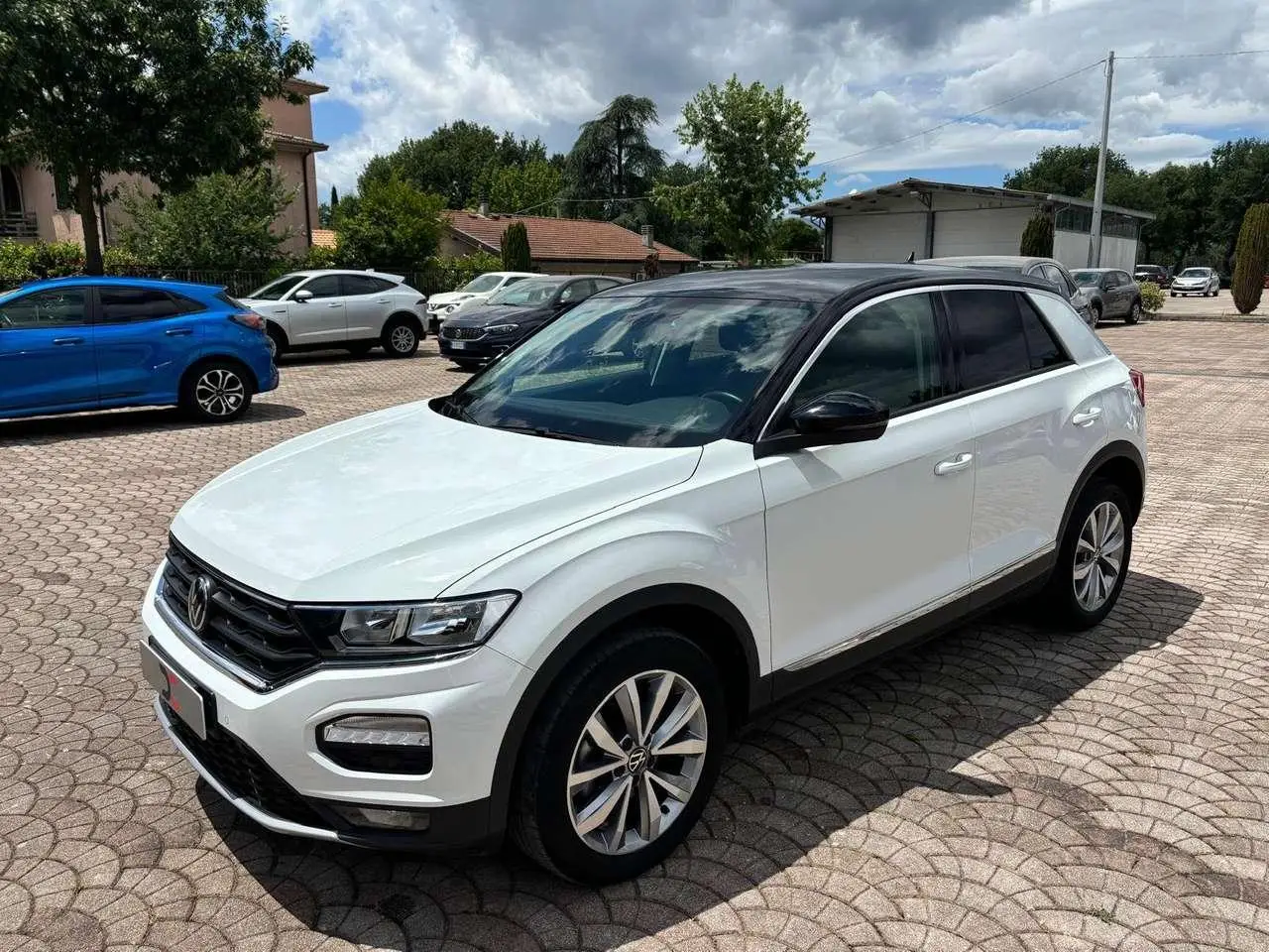 Photo 1 : Volkswagen T-roc 2021 Essence