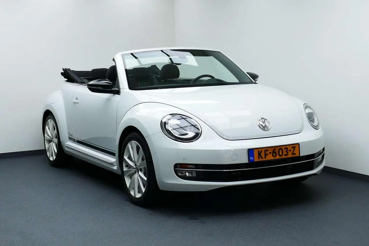 Photo 1 : Volkswagen Beetle 2016 Essence