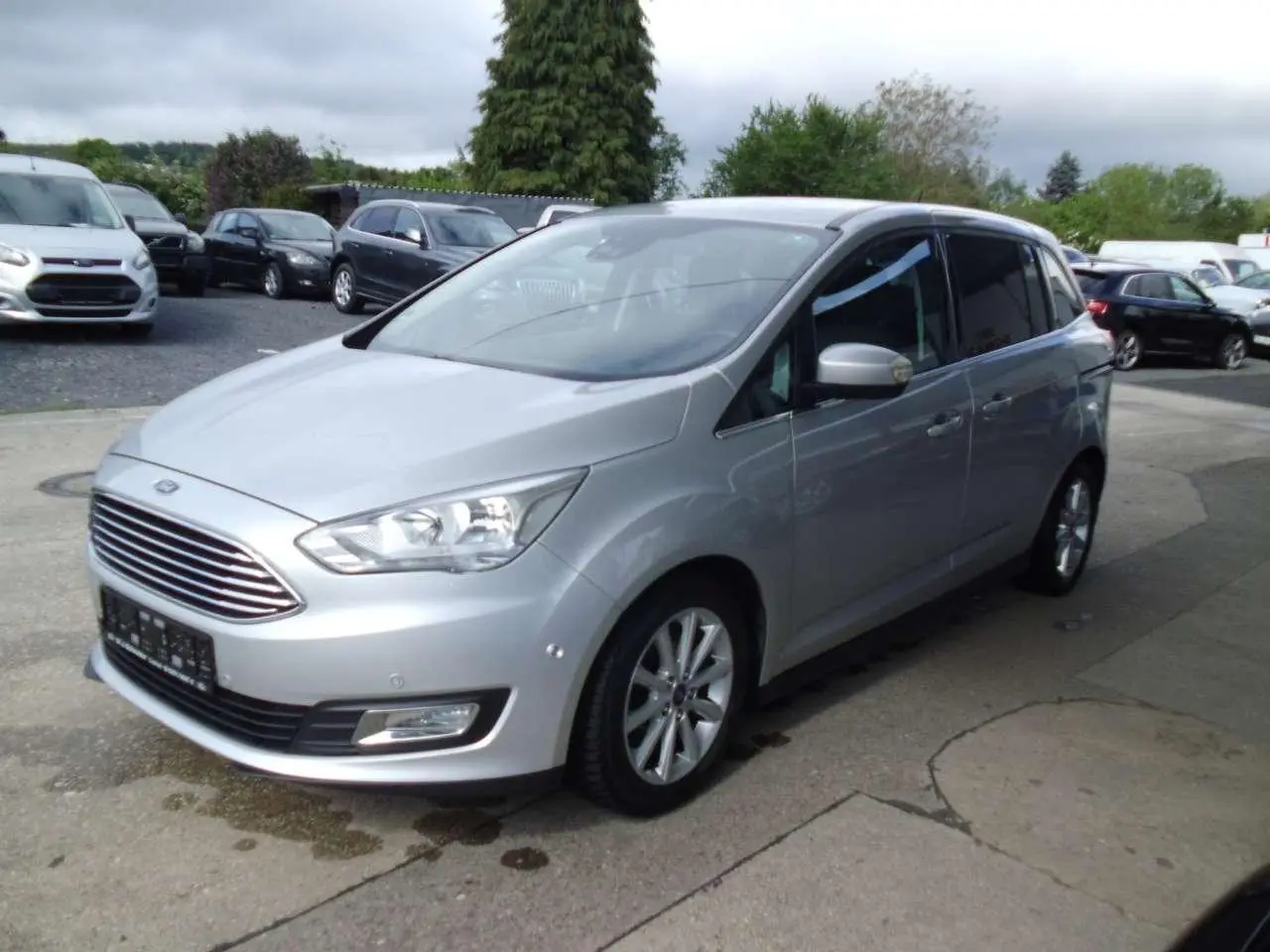 Photo 1 : Ford Grand C-max 2018 Petrol