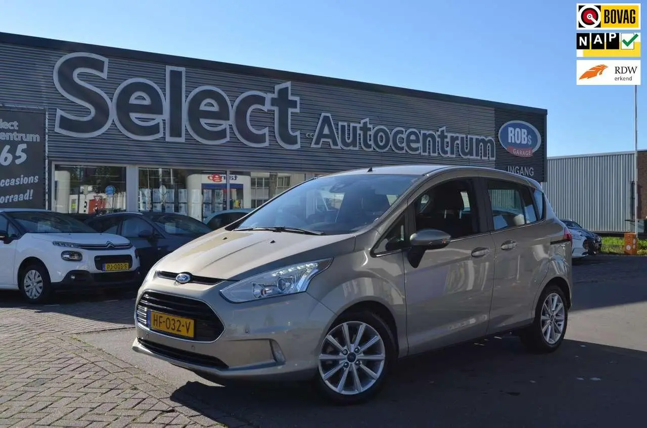 Photo 1 : Ford B-max 2015 Petrol