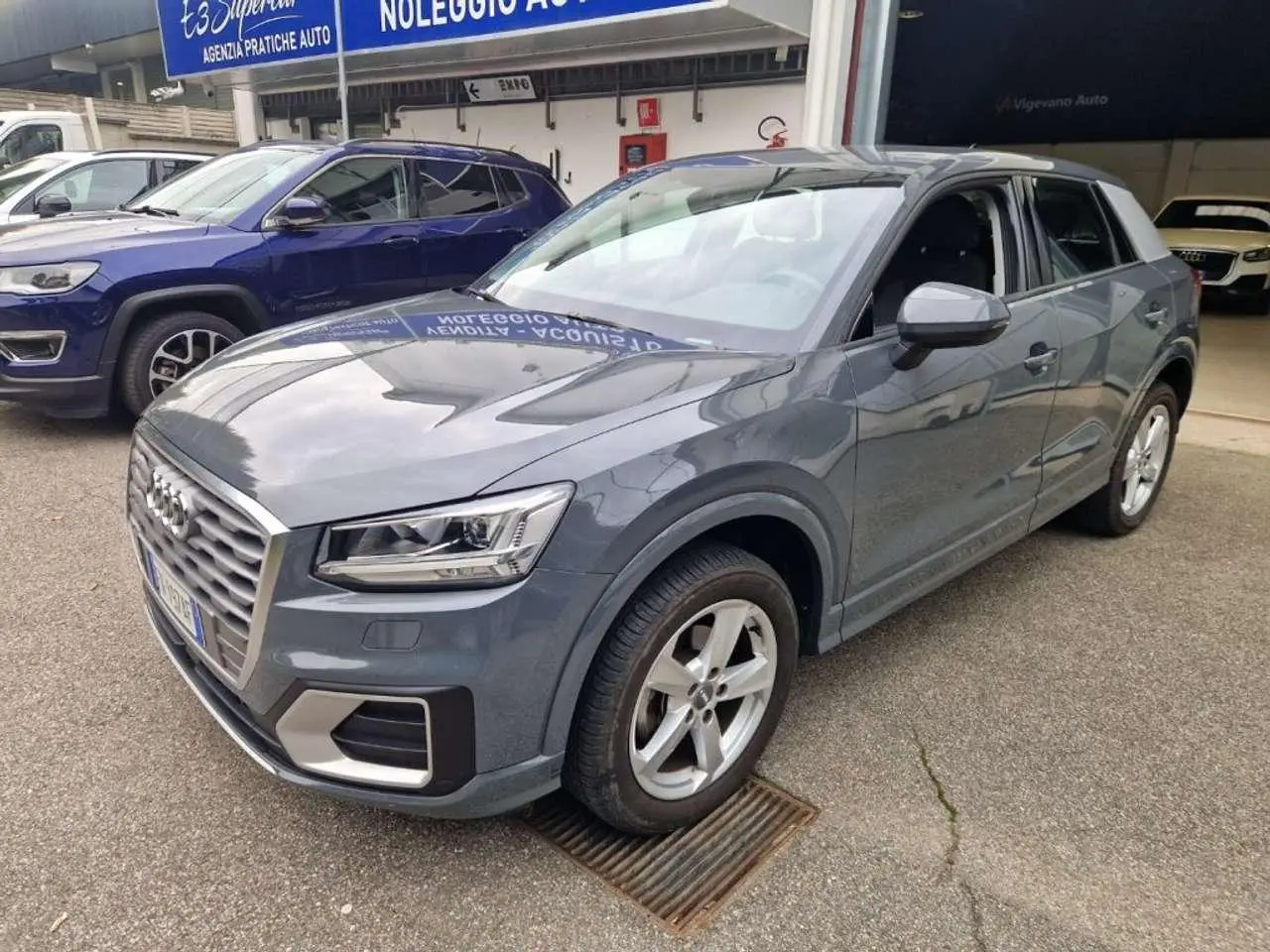 Photo 1 : Audi Q2 2018 Petrol