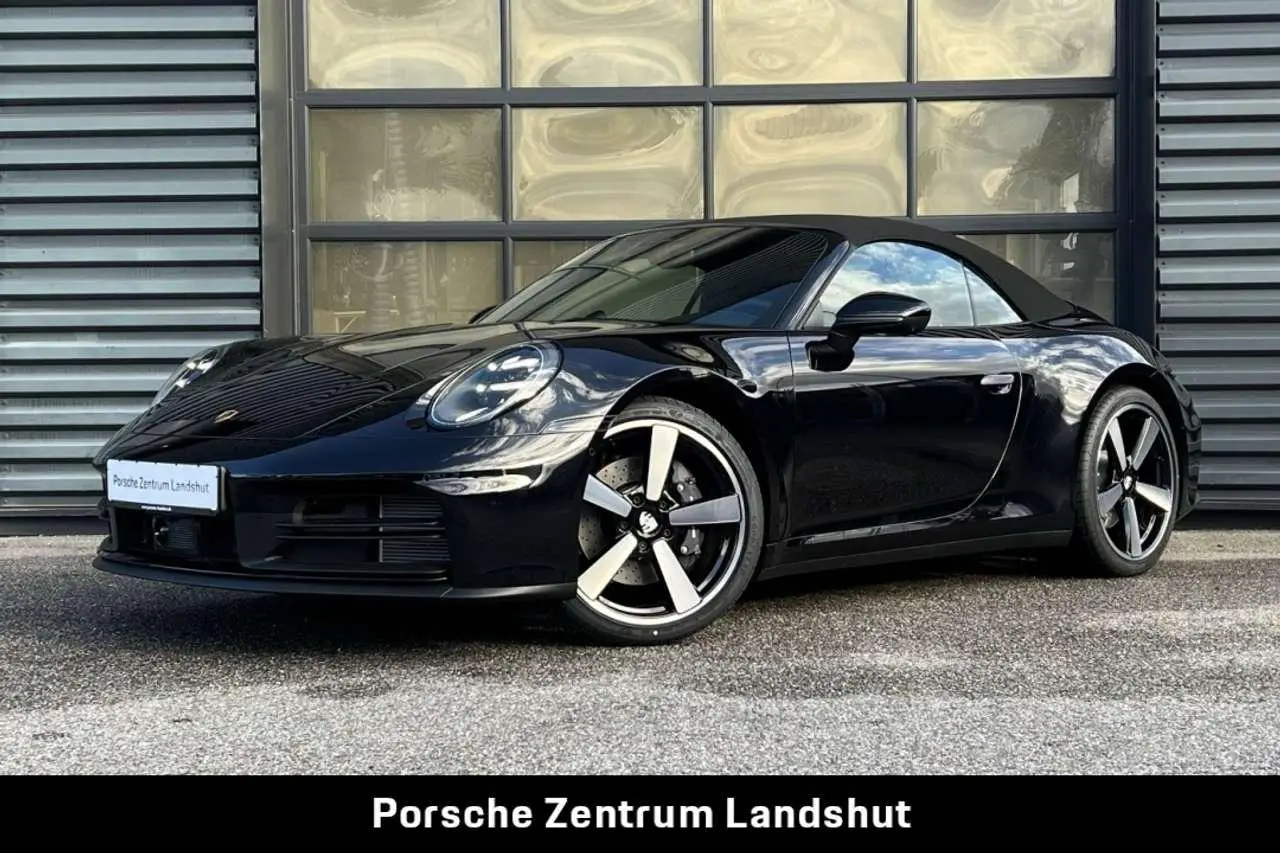 Photo 1 : Porsche 992 2024 Petrol