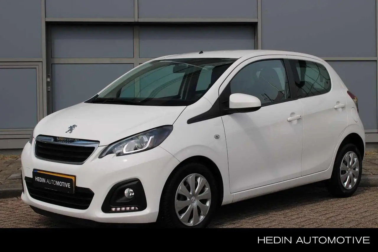 Photo 1 : Peugeot 108 2020 Essence