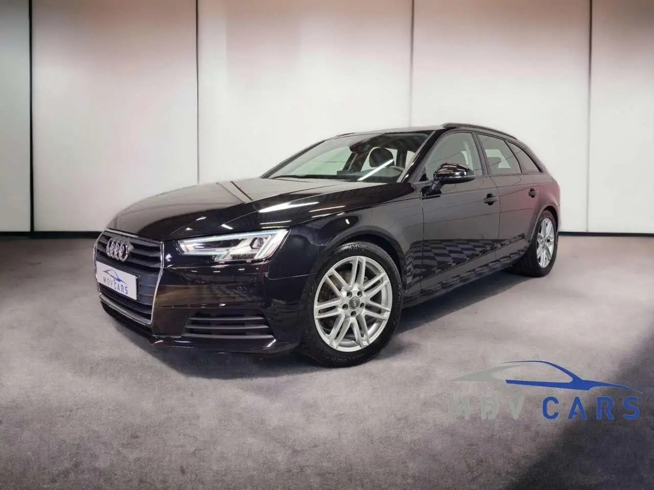 Photo 1 : Audi A4 2018 Diesel