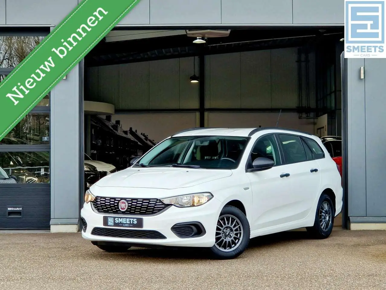 Photo 1 : Fiat Tipo 2018 Petrol