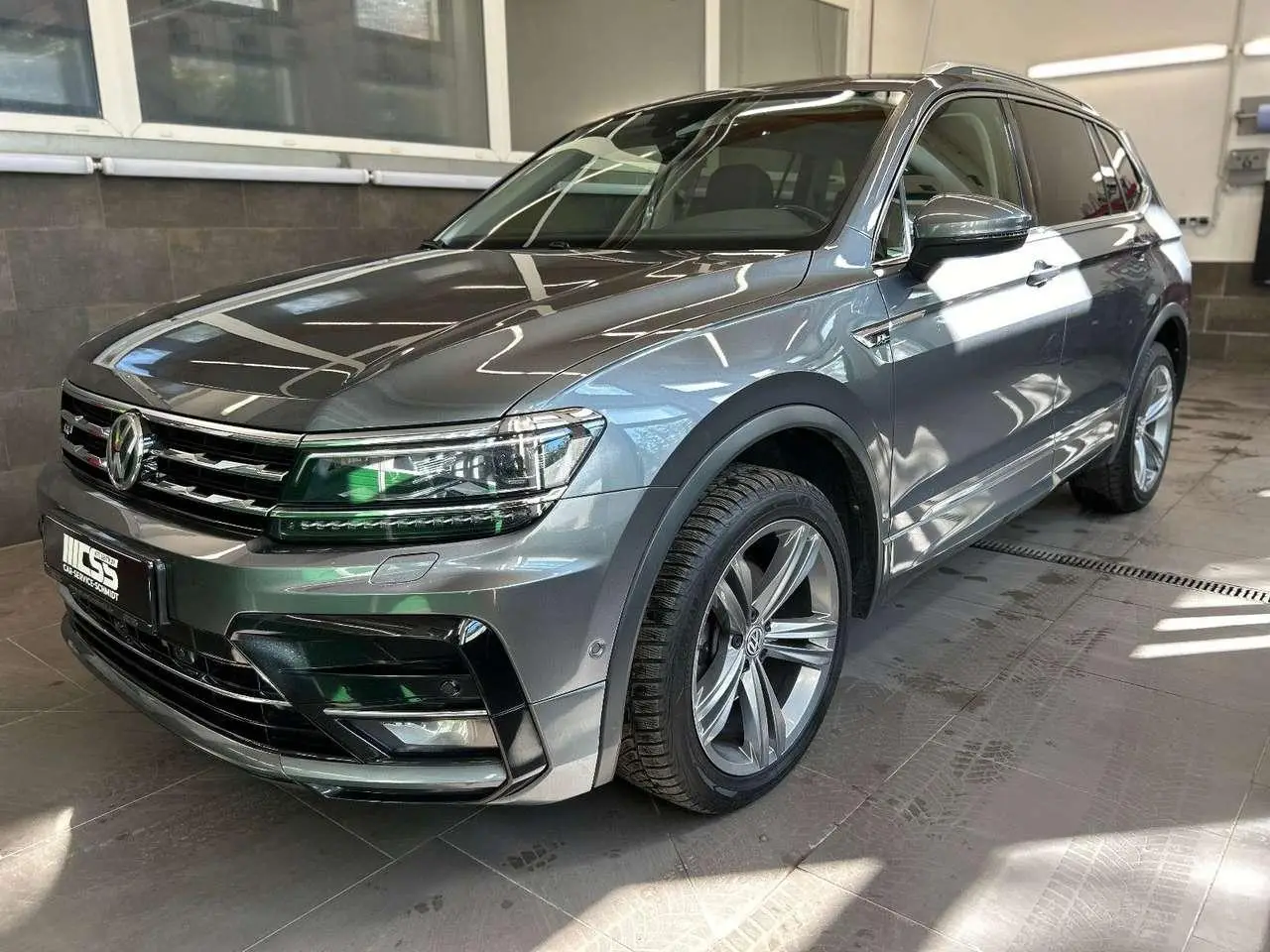 Photo 1 : Volkswagen Tiguan 2020 Essence