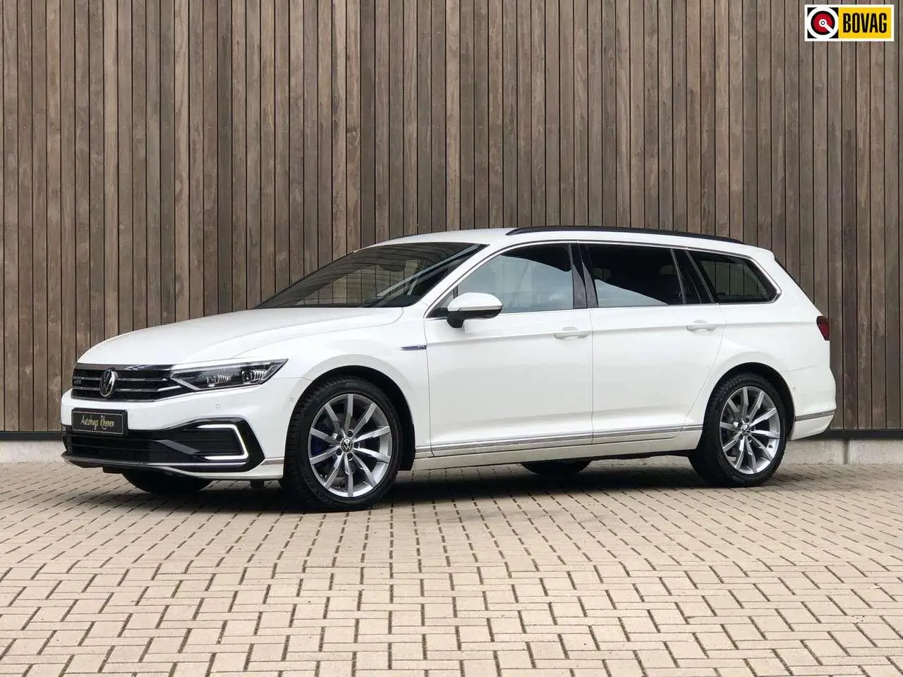 Photo 1 : Volkswagen Passat 2020 Hybrid