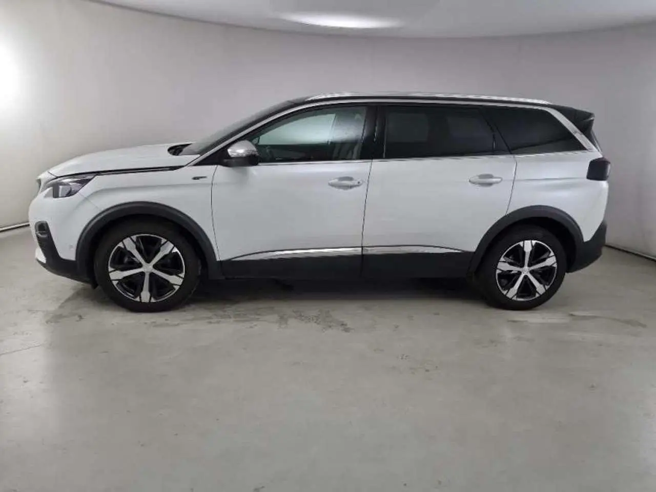 Photo 1 : Peugeot 5008 2019 Diesel