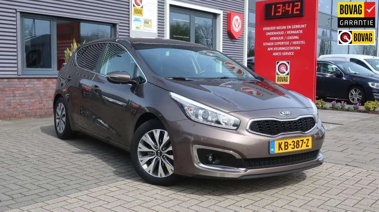 Photo 1 : Kia Ceed 2016 Petrol