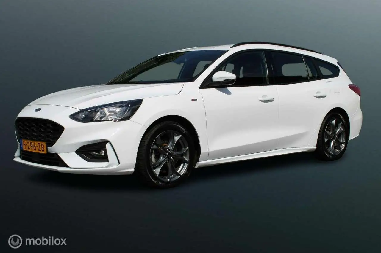 Photo 1 : Ford Focus 2020 Essence