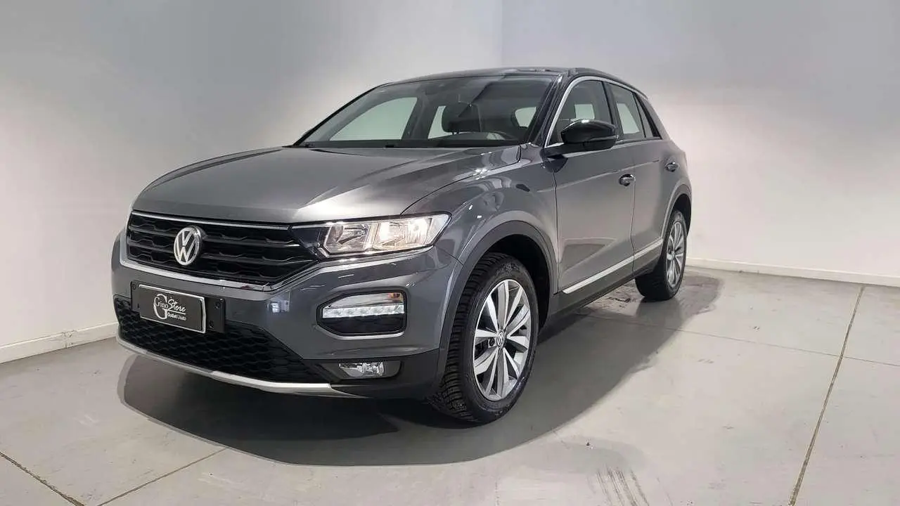 Photo 1 : Volkswagen T-roc 2020 Essence