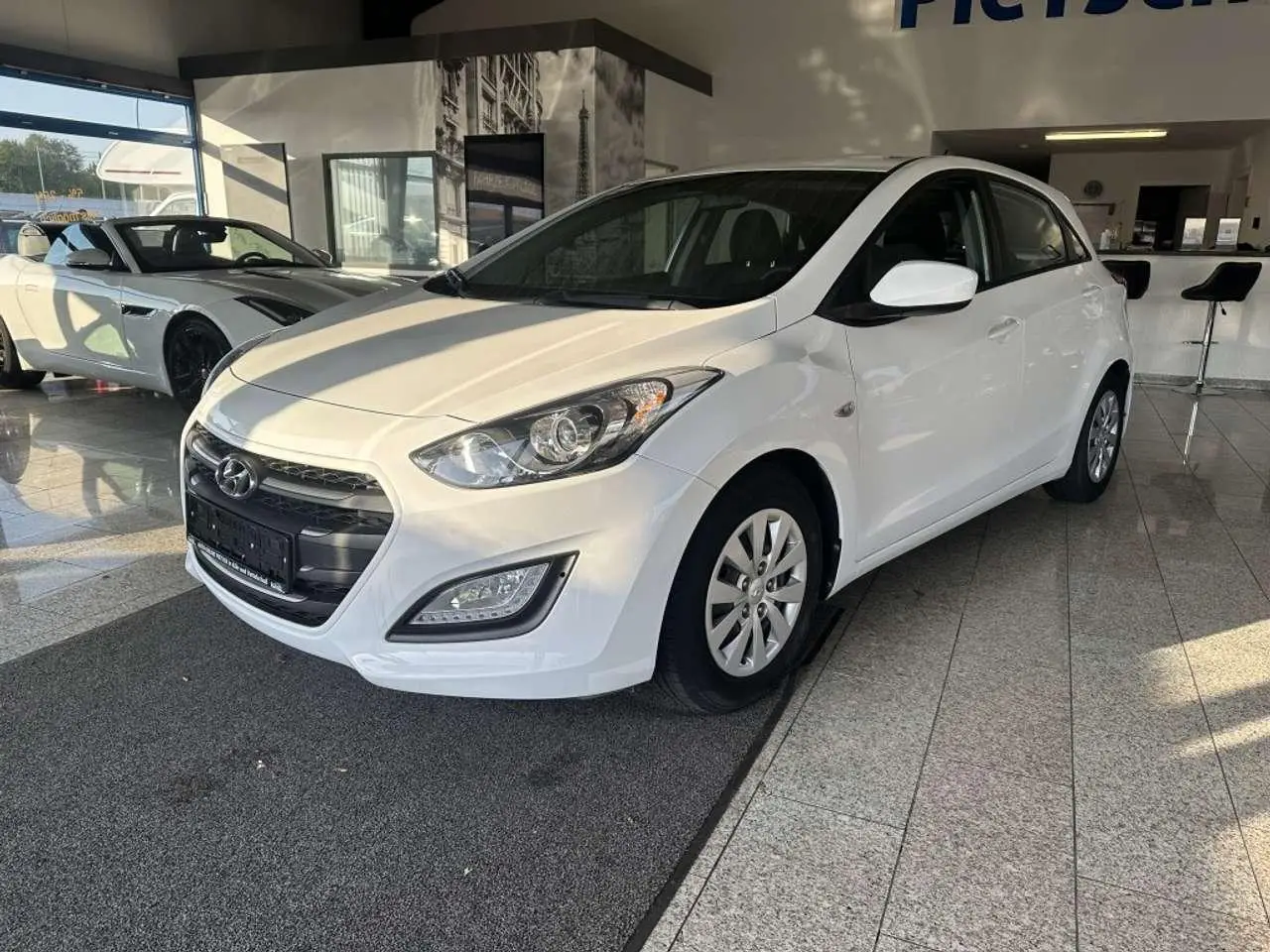 Photo 1 : Hyundai I30 2016 Petrol