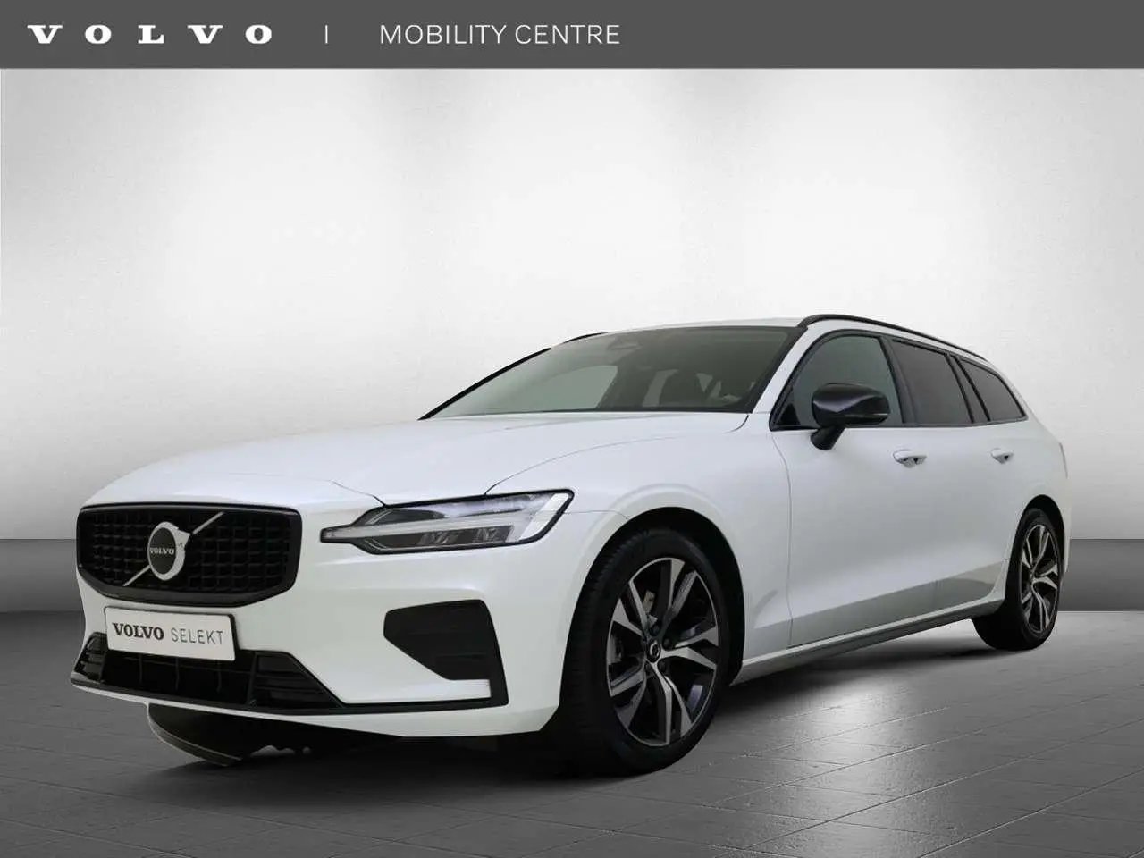 Photo 1 : Volvo V60 2023 Essence