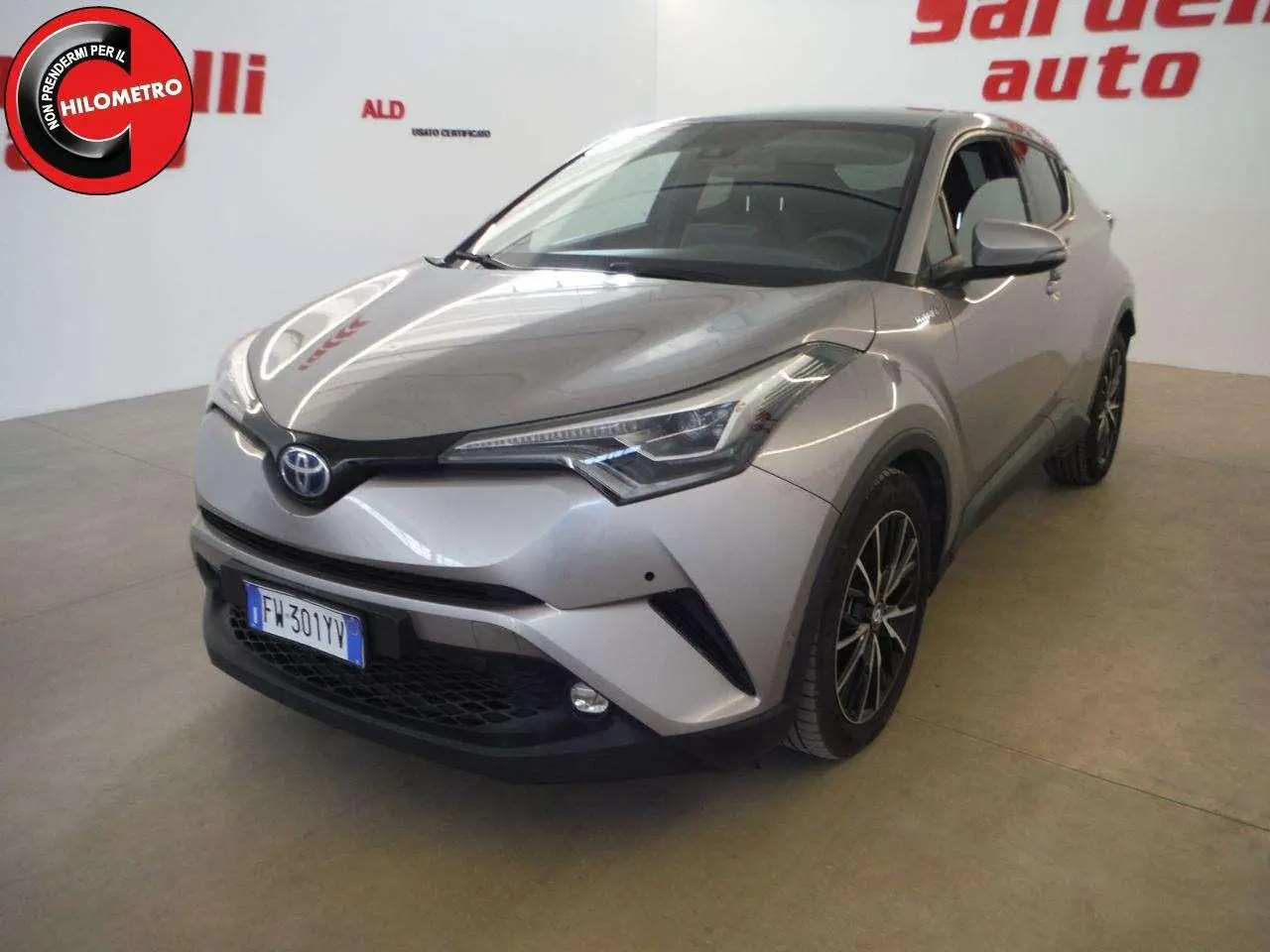 Photo 1 : Toyota C-hr 2019 Hybride