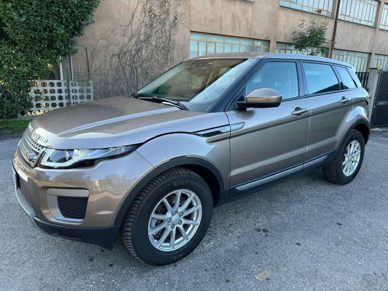 Photo 1 : Land Rover Range Rover Evoque 2017 Diesel