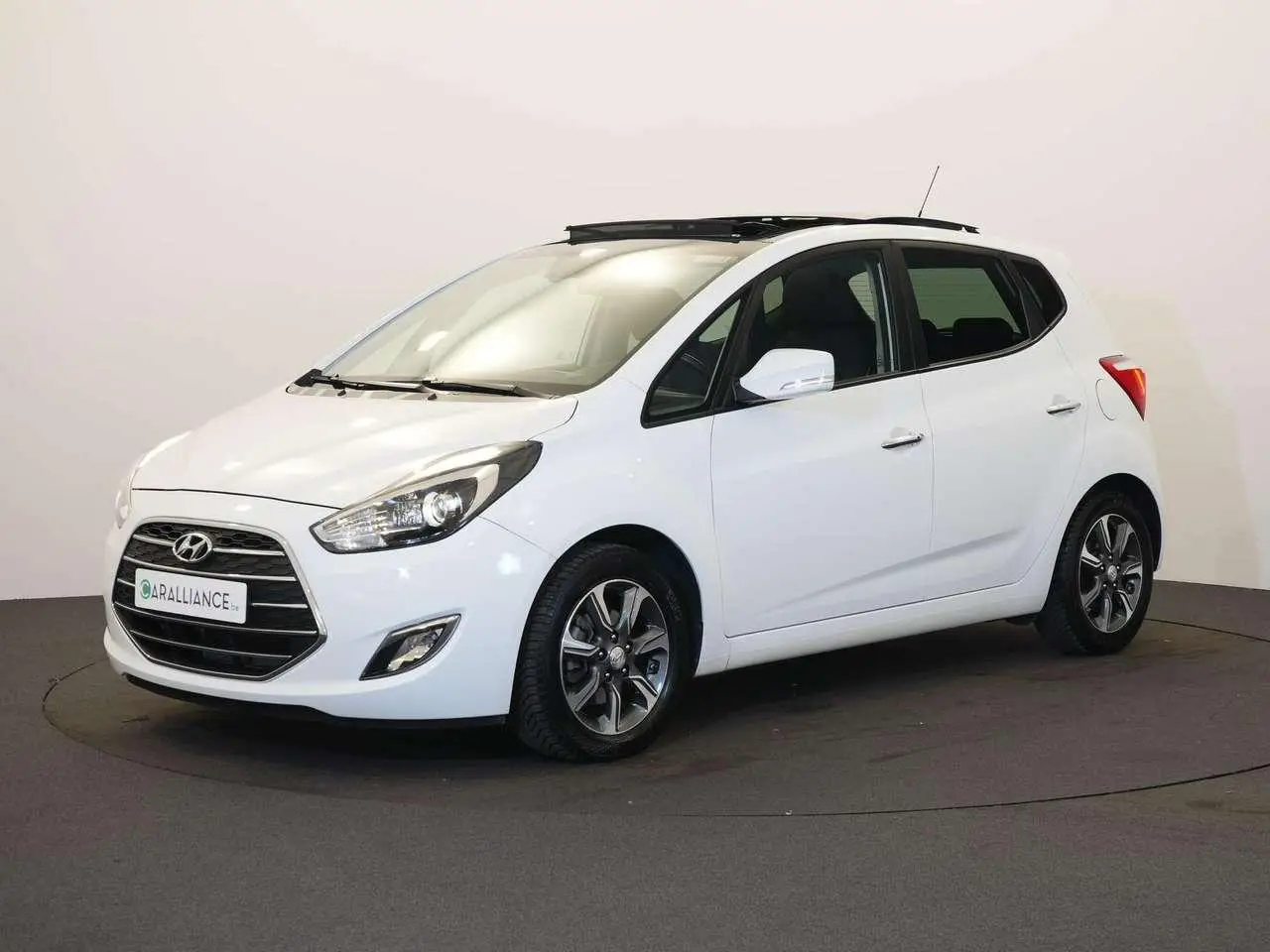 Photo 1 : Hyundai Ix20 2016 Petrol