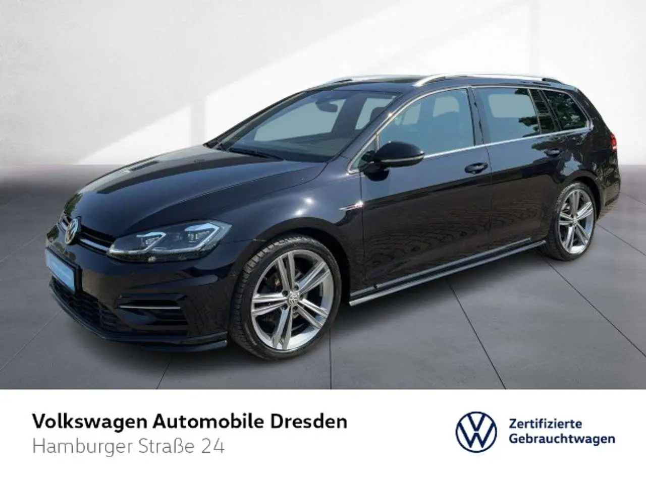 Photo 1 : Volkswagen Golf 2019 Petrol