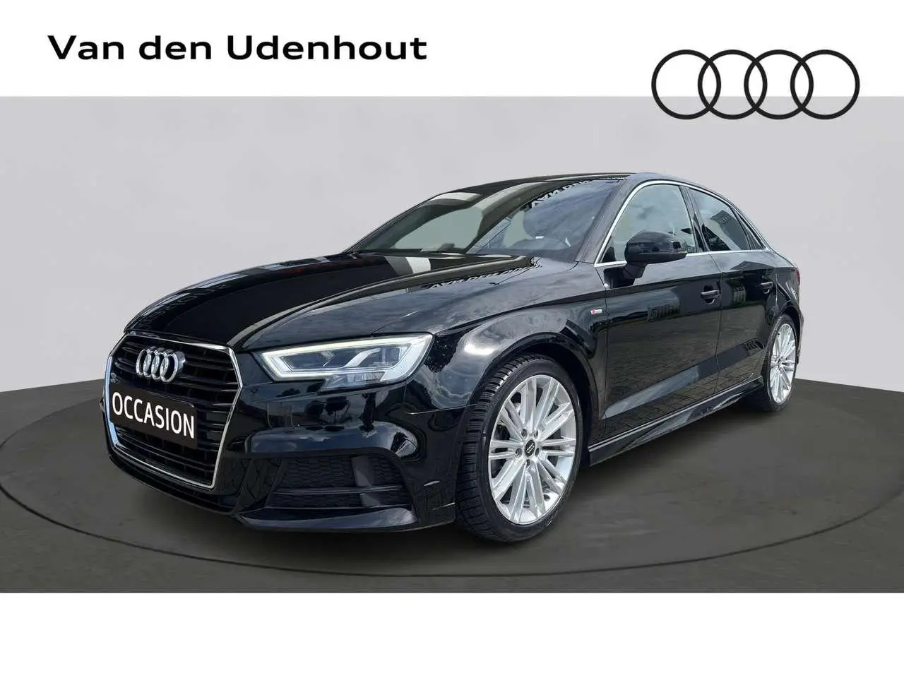 Photo 1 : Audi A3 2019 Petrol