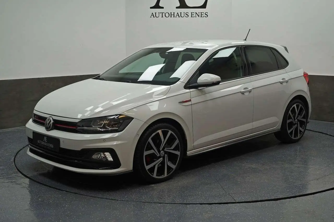 Photo 1 : Volkswagen Polo 2018 Petrol