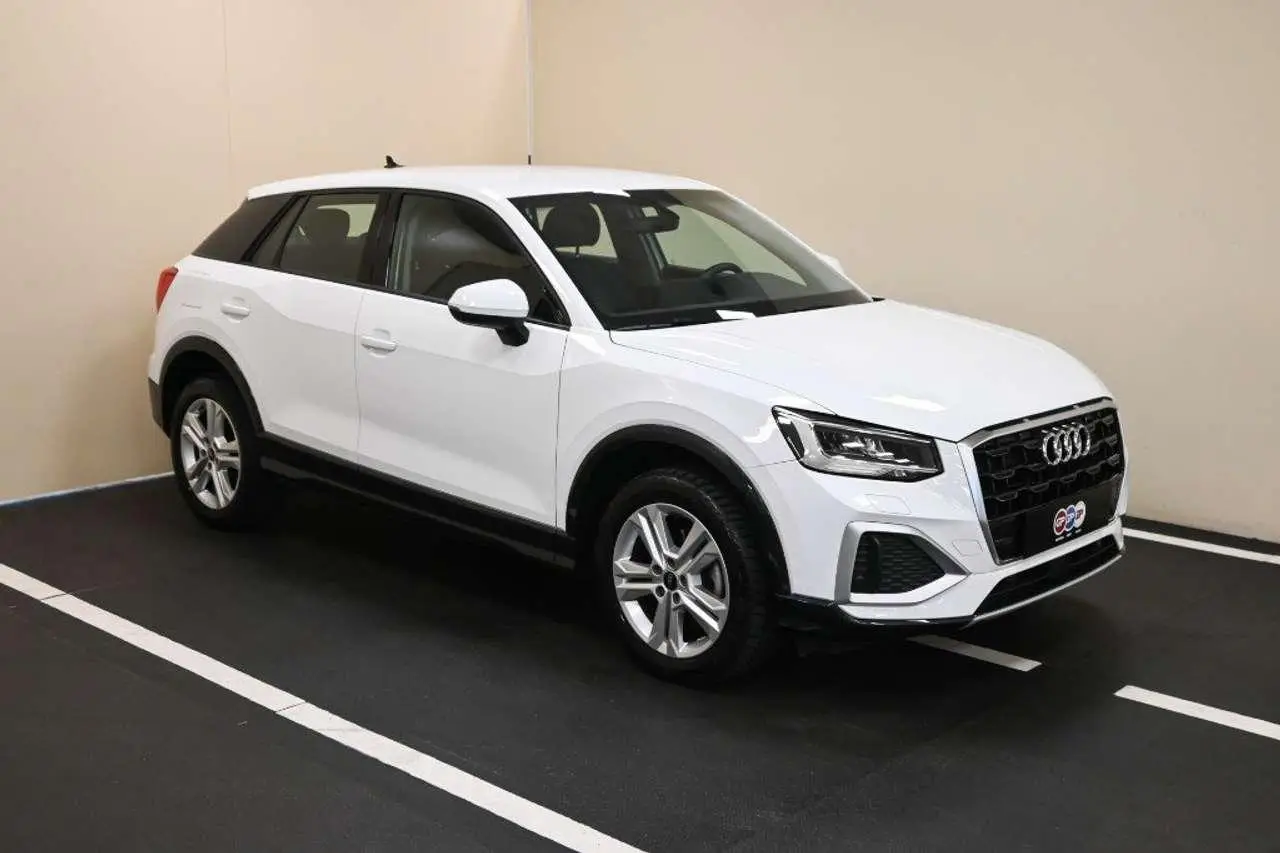 Photo 1 : Audi Q2 2021 Petrol