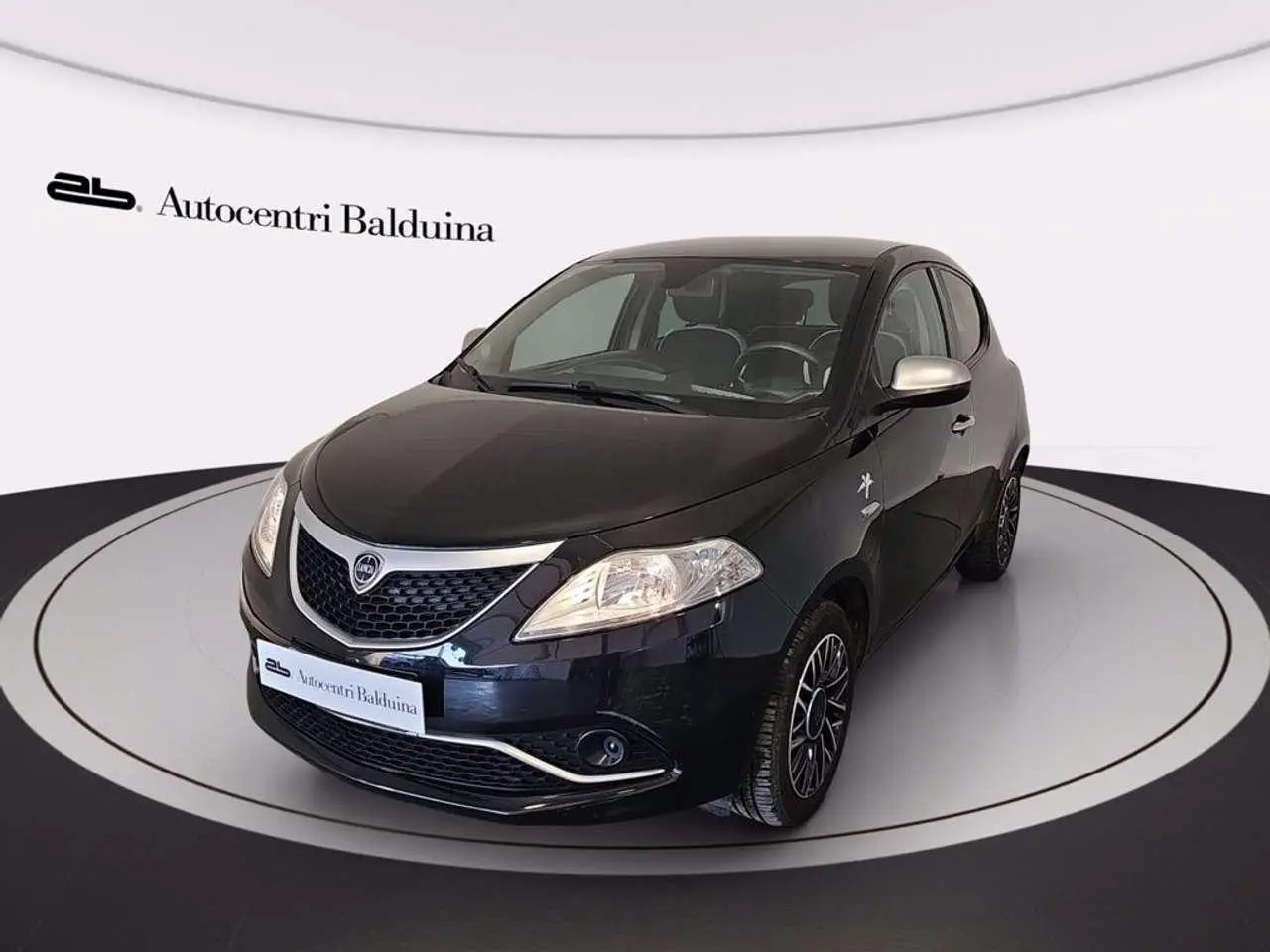 Photo 1 : Lancia Ypsilon 2017 Petrol