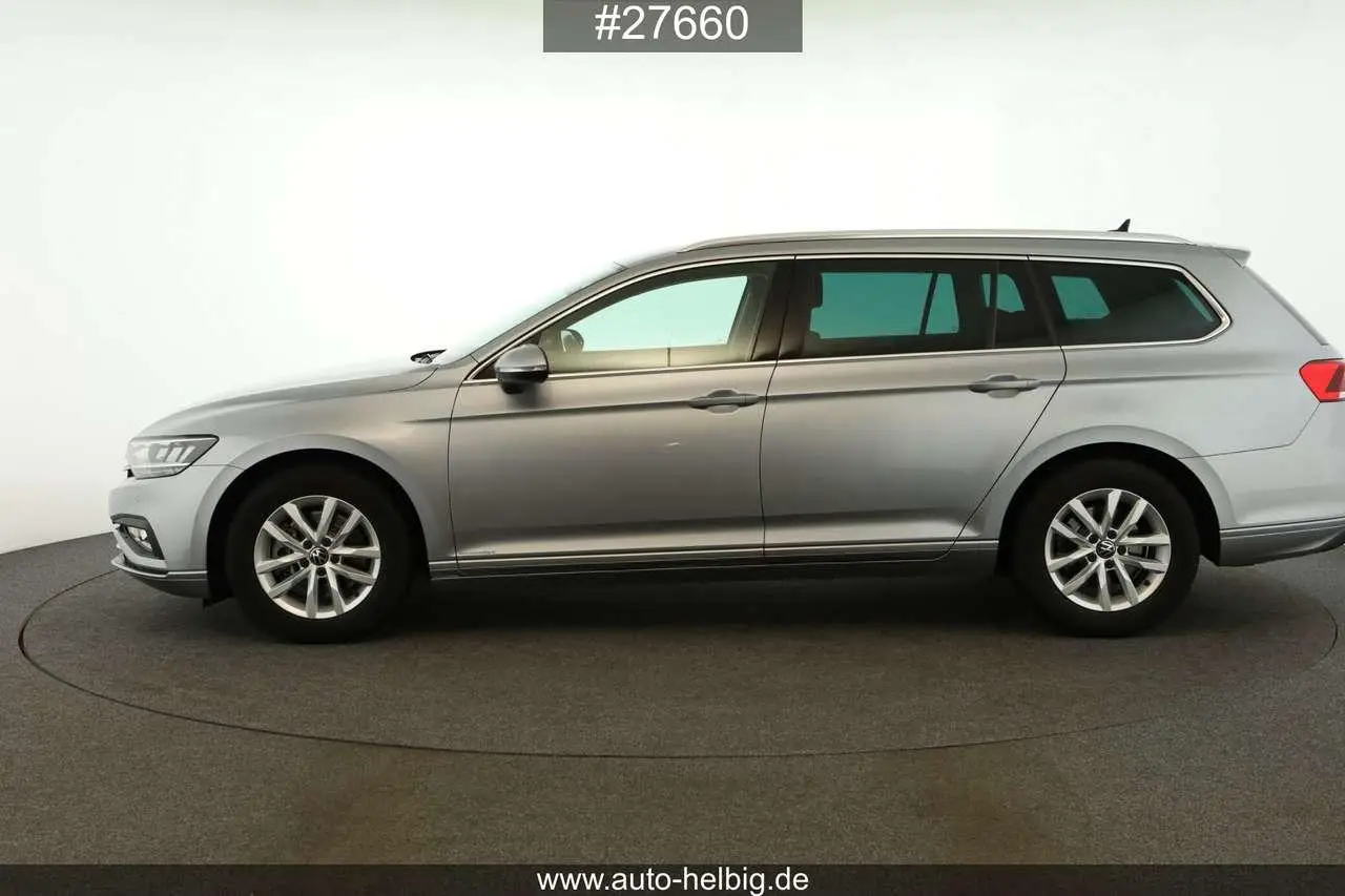 Photo 1 : Volkswagen Passat 2022 Others