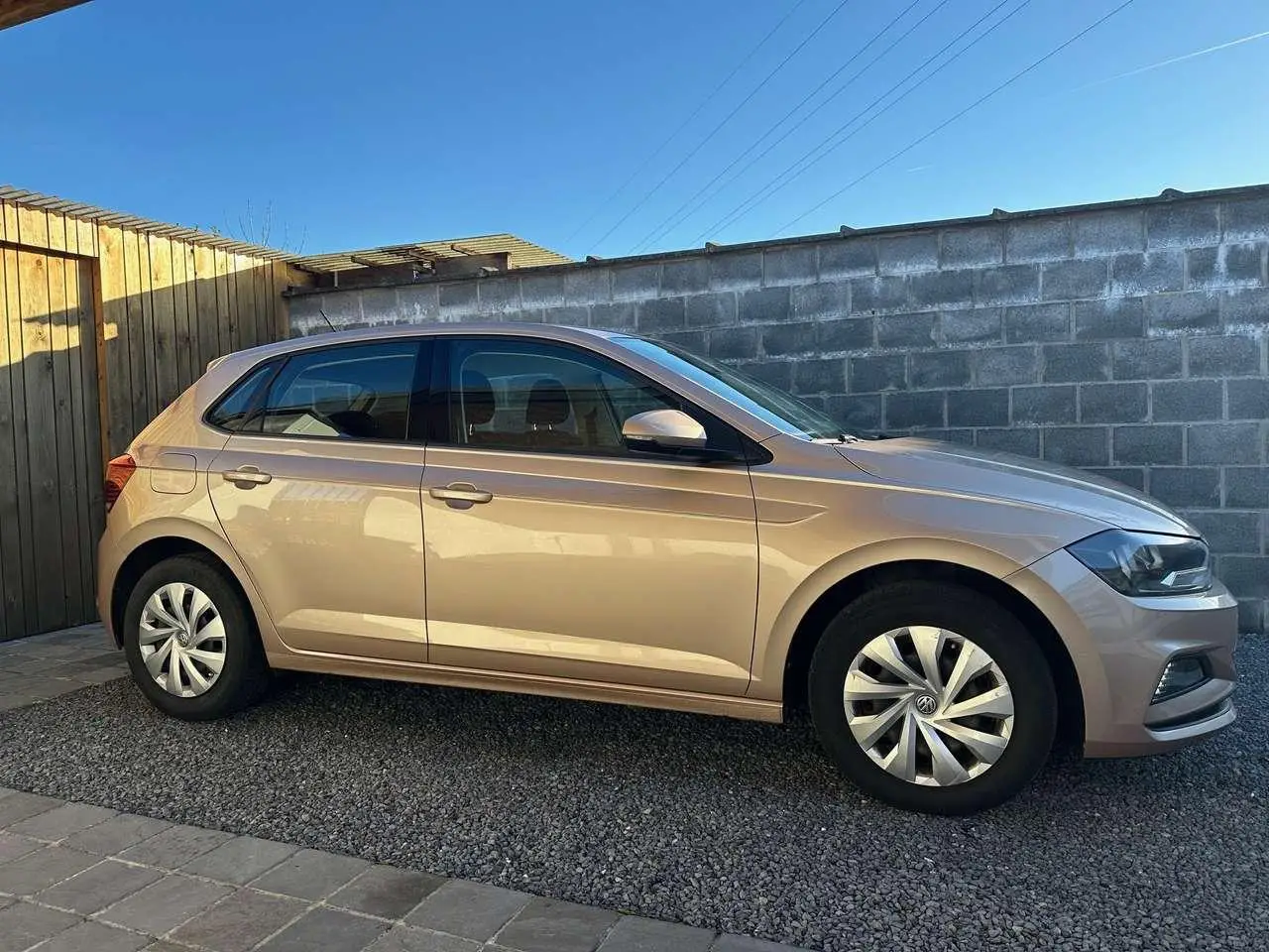 Photo 1 : Volkswagen Polo 2018 Petrol