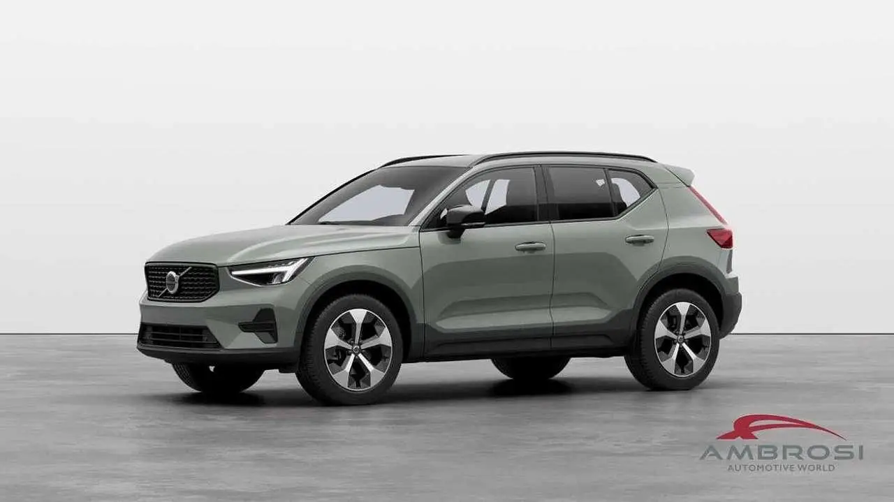 Photo 1 : Volvo Xc40 2024 Hybrid