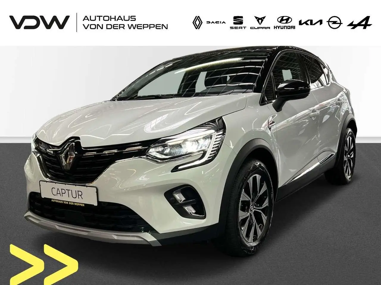 Photo 1 : Renault Captur 2023 Essence